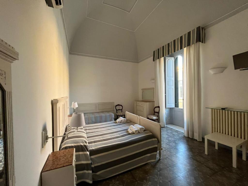 Palazzo Angelelli Bed and Breakfast Gallipolli Exteriör bild